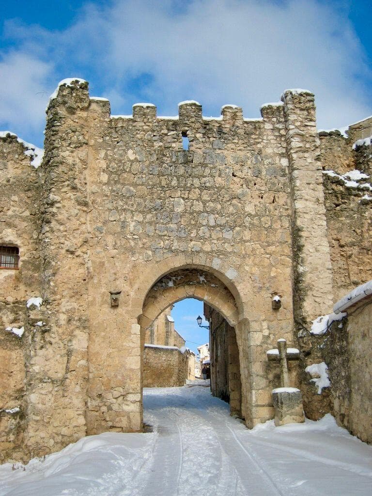Visita medieval i prehistòrica de Maderuelo