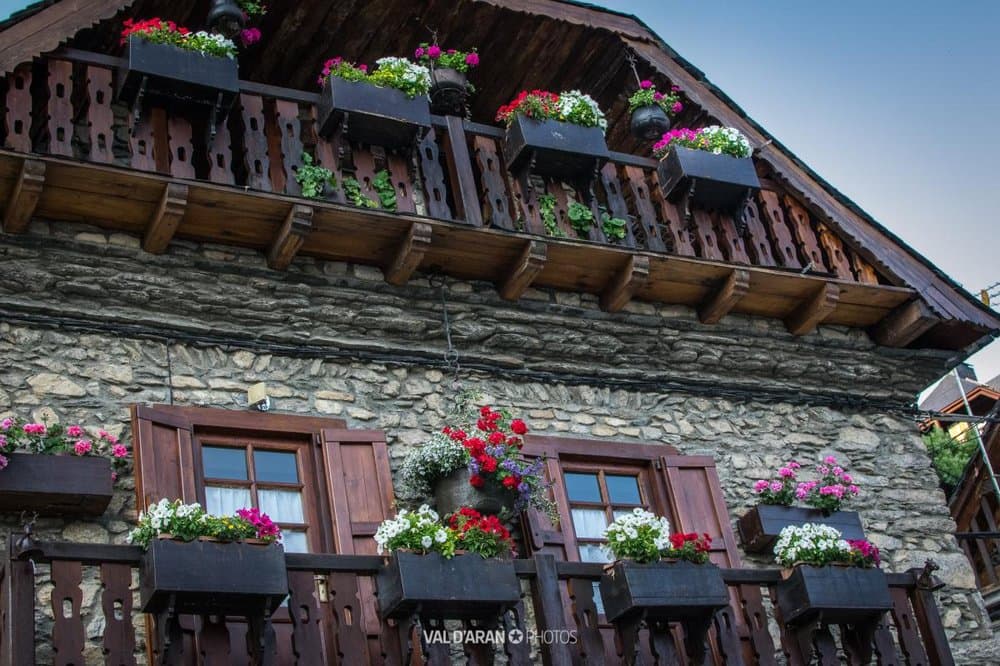 El pueblo más alto del valle: tradiciones y paisajes de ensueño