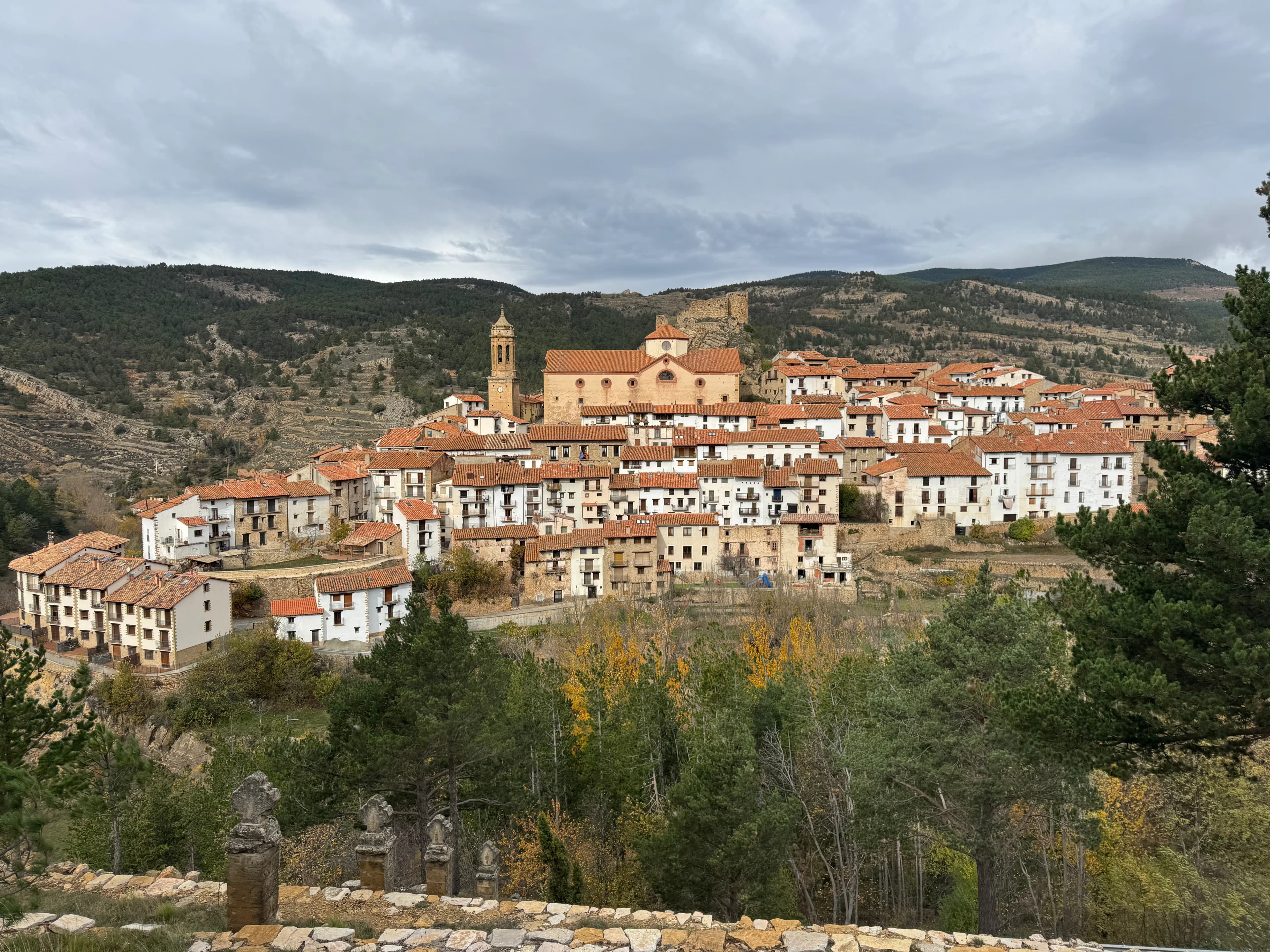 Linares de Mora, Teruel - Uno de los pueblos más bonitos de España
