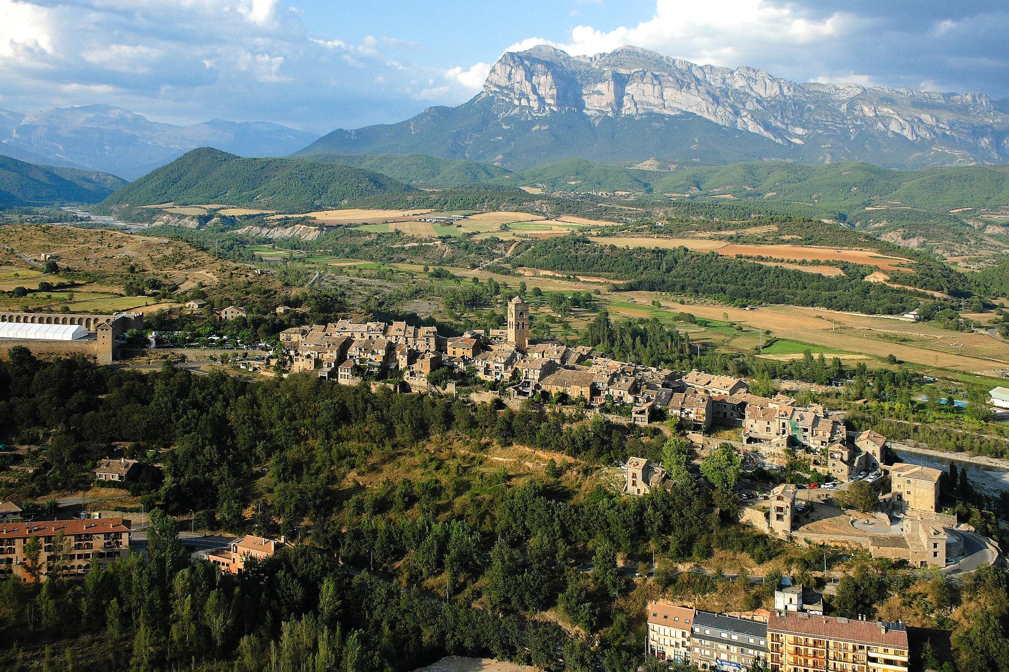Aínsa, Huesca - Uno de los pueblos más bonitos de España